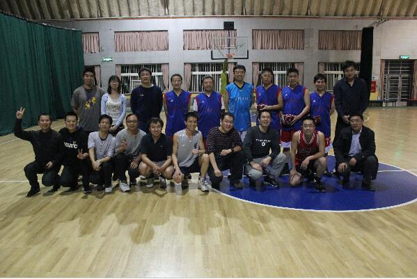 MG电子游戏治理学院MPAcc师生篮球友谊赛圆满竣事