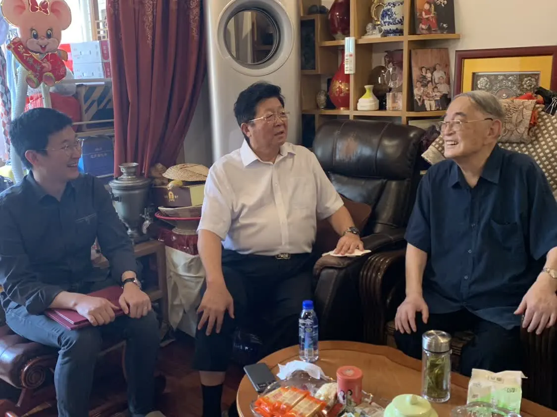 8D9565C783F4701BC06E750181C_4DFBCDA2_11436.jpg?e=